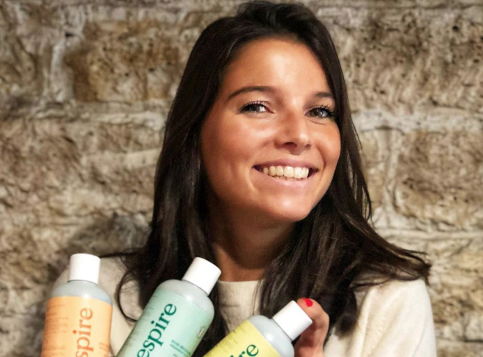 Justine, heureuse cofondatrice de Respire depuis 2018. Justine Hutteau, cofondatrice de Respire